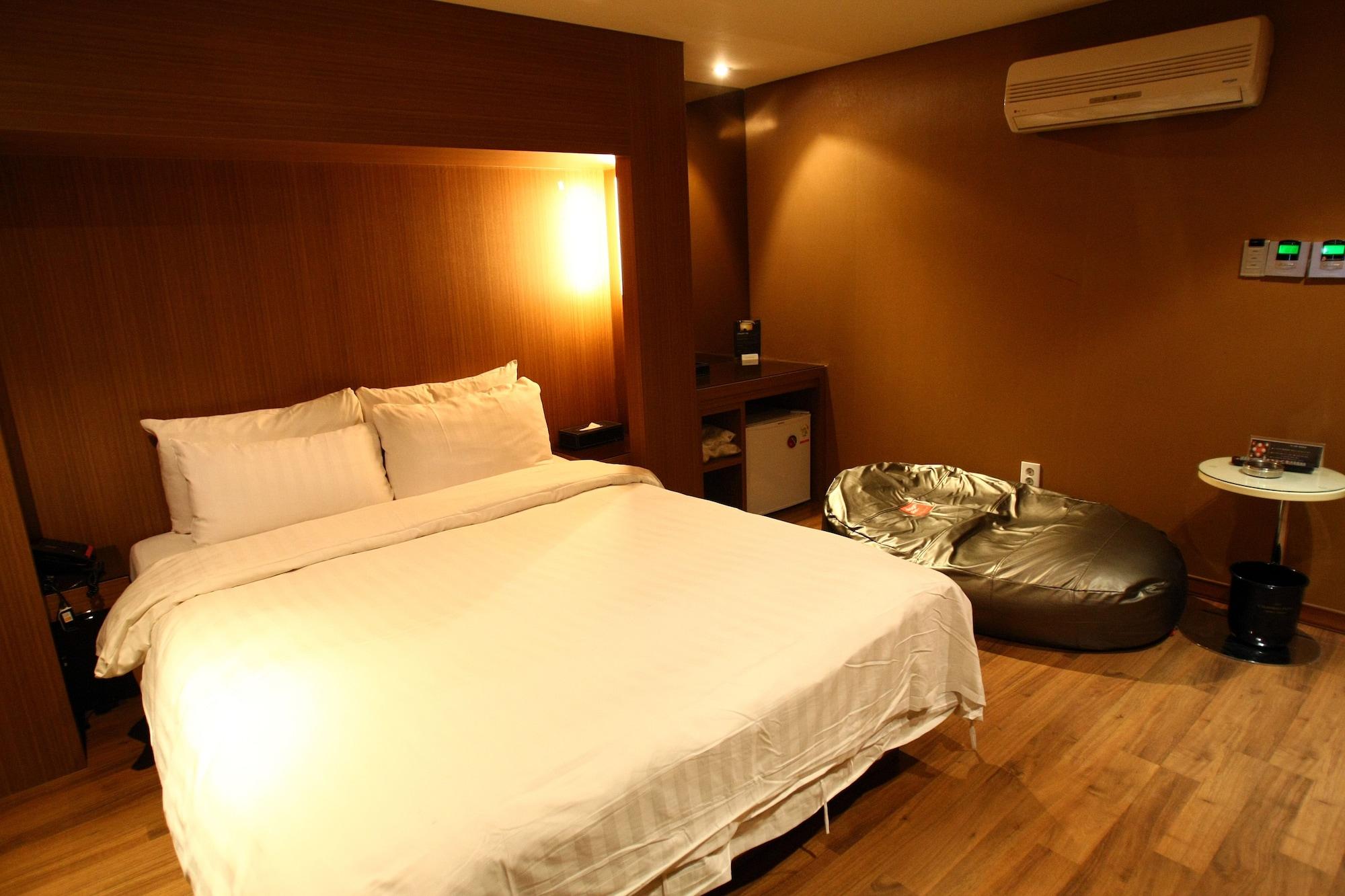 The California Hotel Seoul Seocho Dış mekan fotoğraf